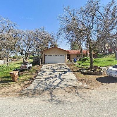 21316 Carriage Dr, Tehachapi, CA 93561