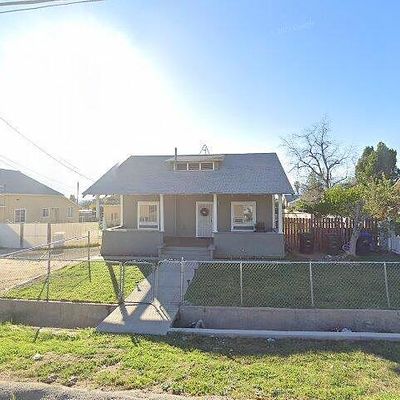 2138 Orange St, Highland, CA 92346