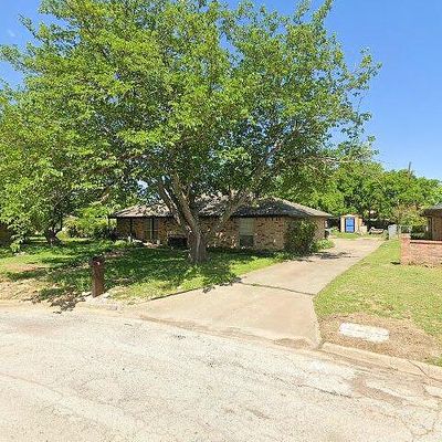 217 Diane Dr, Sanger, TX 76266