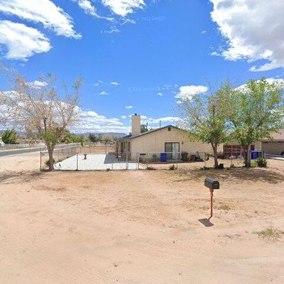 21963 Goshute Ave, Apple Valley, CA 92307