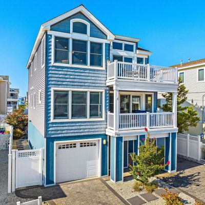 22 E New York Ave, Beach Haven, NJ 08008