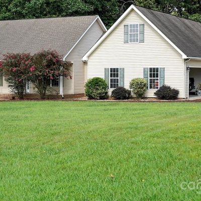 1937 Hopewell Church Rd, Sherrills Ford, NC 28673