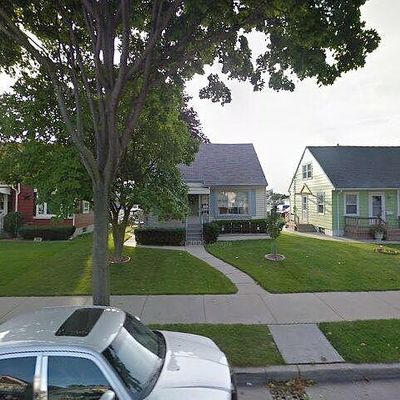 1949 S 33 Rd St, Milwaukee, WI 53215