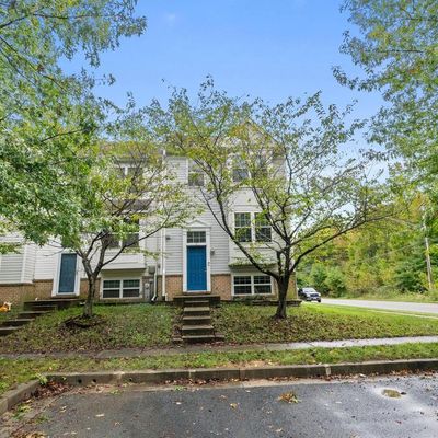 2 Carob Ct, Essex, MD 21221