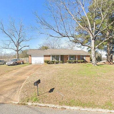 2 Patricia Ln, Eufaula, AL 36027