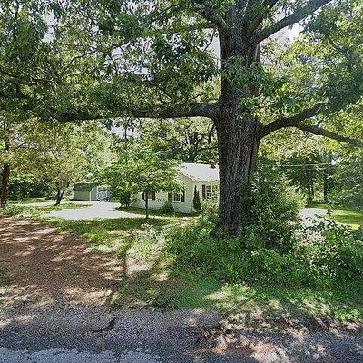 20 Bear Rd, Pinson, TN 38366