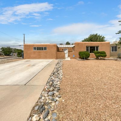 2001 Moon St Ne, Albuquerque, NM 87112