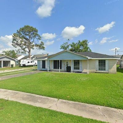 235 Holiday Dr, Houma, LA 70364