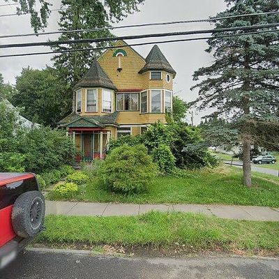 240 Kingsboro Ave, Gloversville, NY 12078