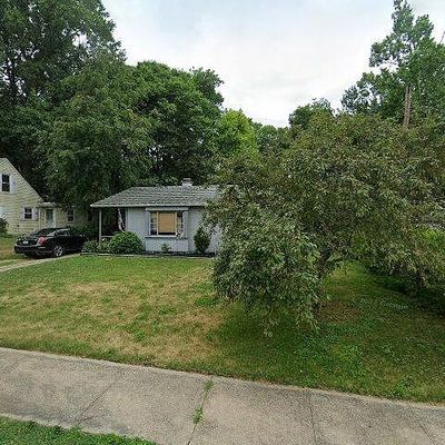 2417 Sampson St, South Bend, IN 46614