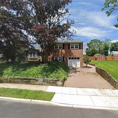 243 Walnut Ave, Bellmawr, NJ 08031