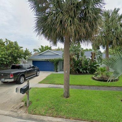 2430 Sea Ave, Indialantic, FL 32903