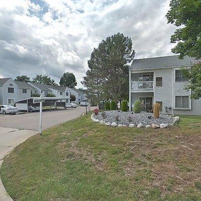 25 Rosebud Ln, Mount Clemens, MI 48043