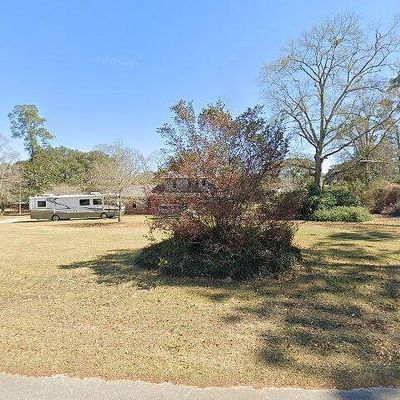 2510 Jeter Rd, Cantonment, FL 32533