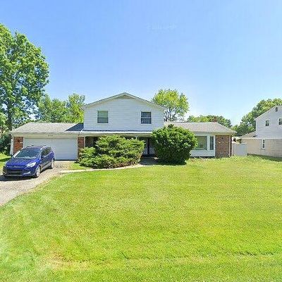 25548 Lynford St, Farmington Hills, MI 48336