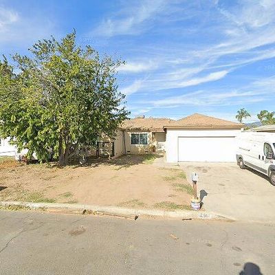 256 E Orchard St, Rialto, CA 92376