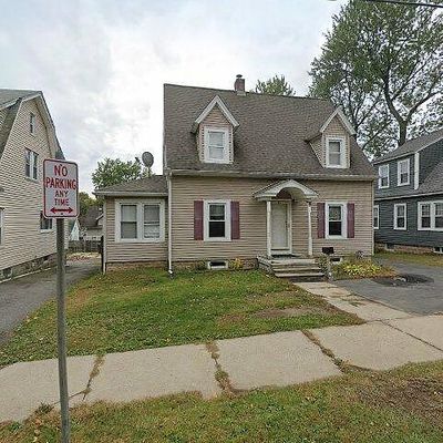 26 Harkness Ave, Springfield, MA 01118