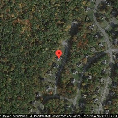 2215 Bedford Ct, Bushkill, PA 18324