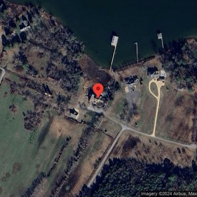 223 Poynt Landing Rd, Urbanna, VA 23175