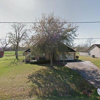 224 Sleepy Hollow Dr, Lake Jackson, TX 77566