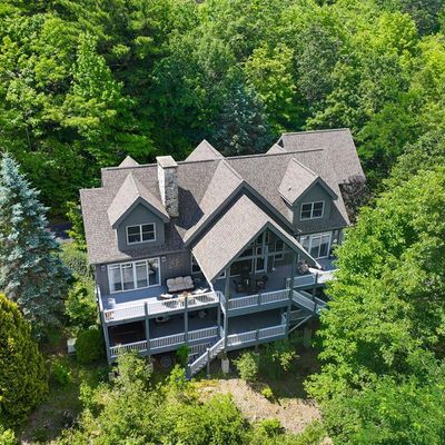 224 Toxaway Court, Lake Toxaway, NC 28747