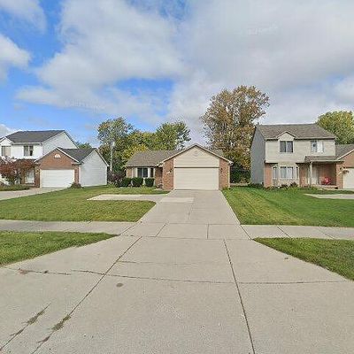 2275 E Maple Rd, Troy, MI 48083