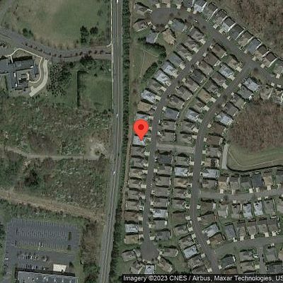 23 Sherwood Dr, Monroe Township, NJ 08831