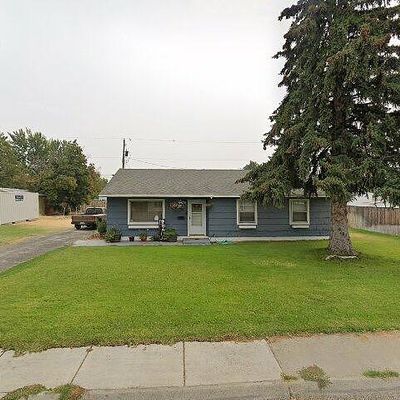 2305 Humphreys St, Richland, WA 99352