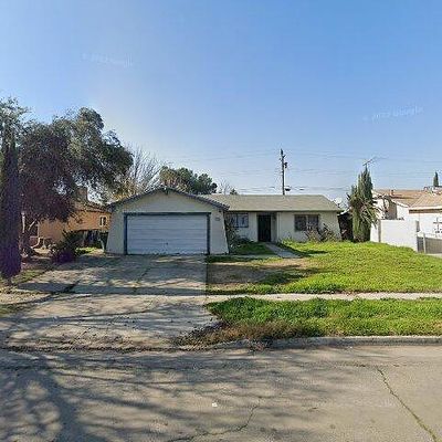 2324 S Backer Ave, Fresno, CA 93725