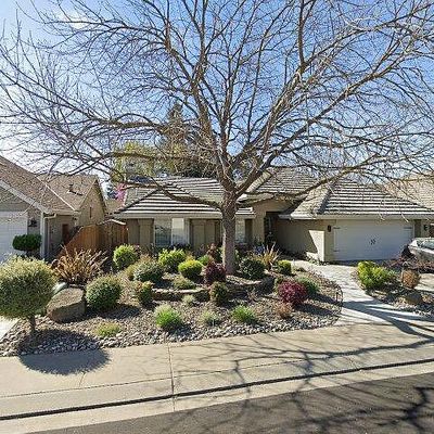 2336 Heritage Manor Dr, Riverbank, CA 95367