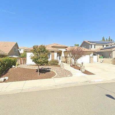 28648 Mission Dr, Menifee, CA 92584