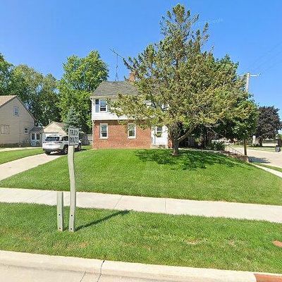 2904 Superior Ave, Sheboygan, WI 53081