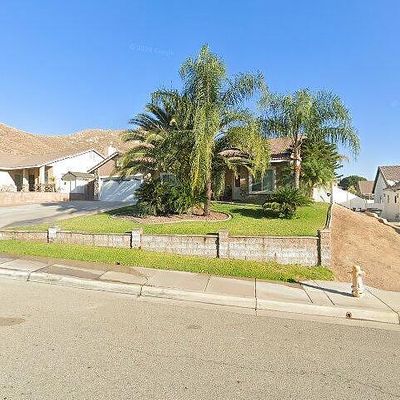 291 Coyote Dr, Colton, CA 92324