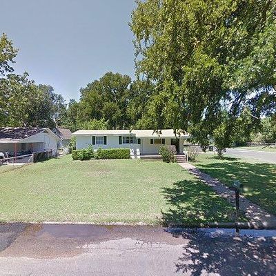 2910 Williams Dr, Corsicana, TX 75110