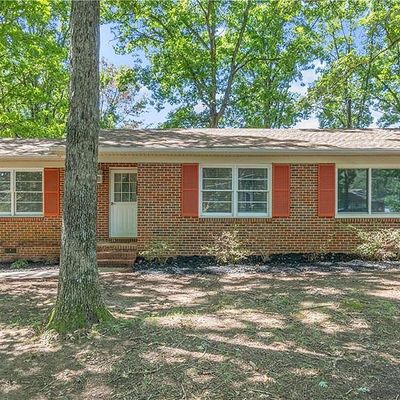 2939 Isaacs Pl, Greensboro, NC 27408