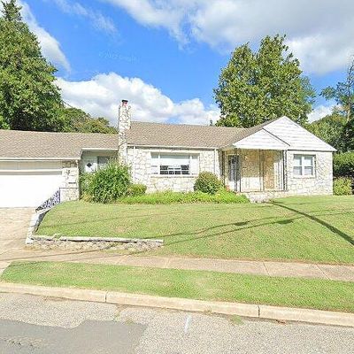 3 Soden Dr, Trenton, NJ 08620