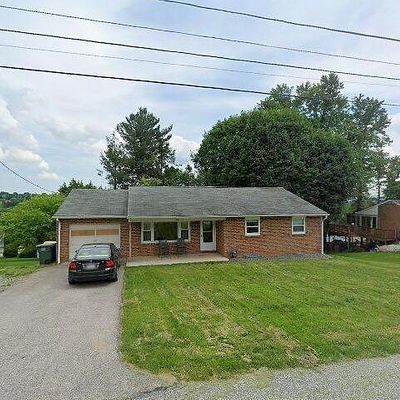 30 Merrin Rd, York, PA 17402