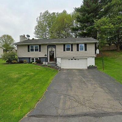 300 Carnation Dr, Clarks Summit, PA 18411