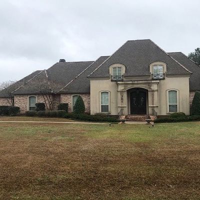 301 Long Lake Dr, Covington, LA 70435