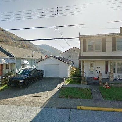 302 Kanawha St, Belle, WV 25015