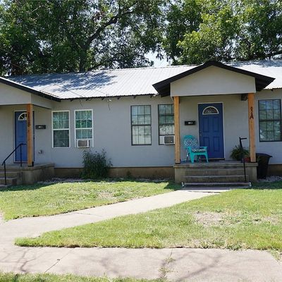 302 S Walnut Street, Lampasas, TX 76550