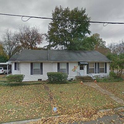 303 Monroe St, Deport, TX 75435