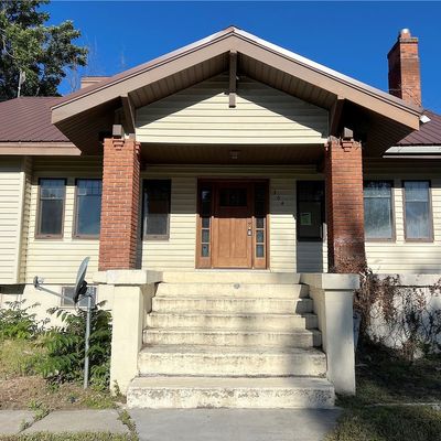 304 S Douglas St, Omak, WA 98841