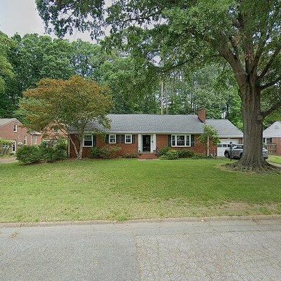 305 Mistletoe Dr, Newport News, VA 23606