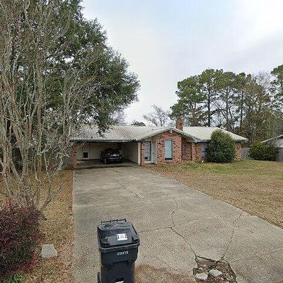 305 Weathersby Rd, Hattiesburg, MS 39402