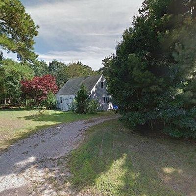 31 Flossmore Rd, East Falmouth, MA 02536