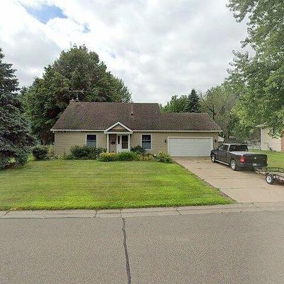 2621 Fairlawn Dr, Stillwater, MN 55082