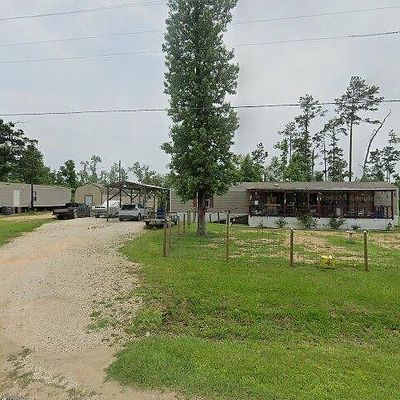 268 White Bass Ln, Livingston, TX 77351