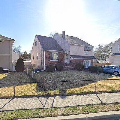 279 Washington Ave, Dumont, NJ 07628