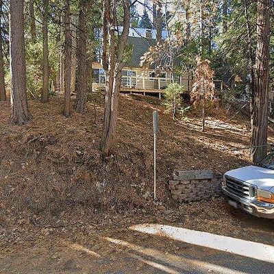 27961 Rainbow Dr, Lake Arrowhead, CA 92352